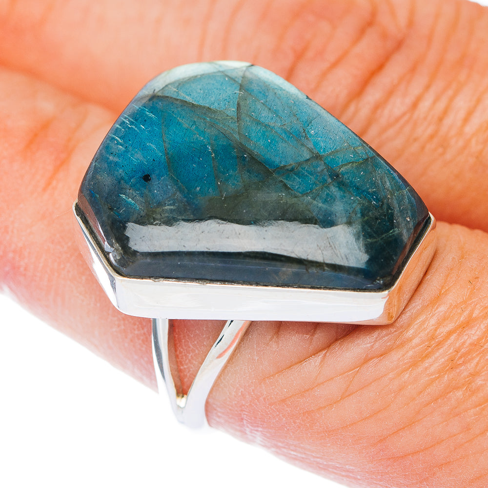 Large Premium Spectrolite Ring Size 8 (.925 Sterling Silver)