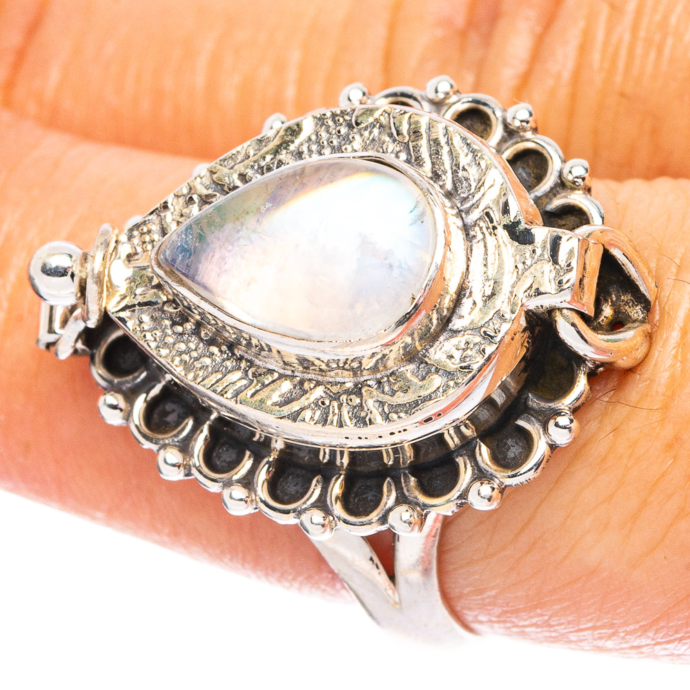 Rainbow Moonstone Posion 925 Sterling Silver Ring Size 8 (925 Sterling Silver) R6105
