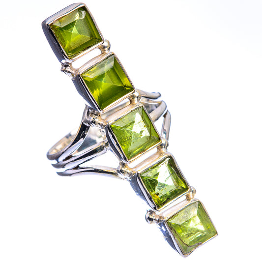 Large Peridot Ring Size 7 (925 Sterling Silver) R142495