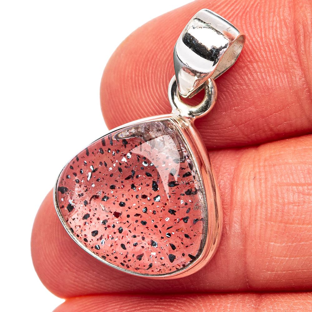 Orire Lucky Quartz Pendant 1 1/8" (.925 Sterling Silver)