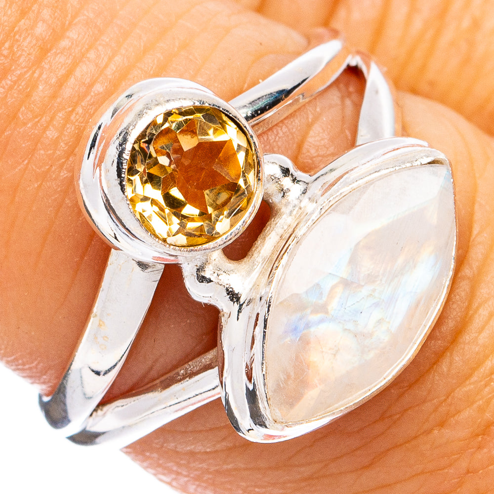 925 silver ring with round citrine and rainbow moonstone side stones, size 7.5
