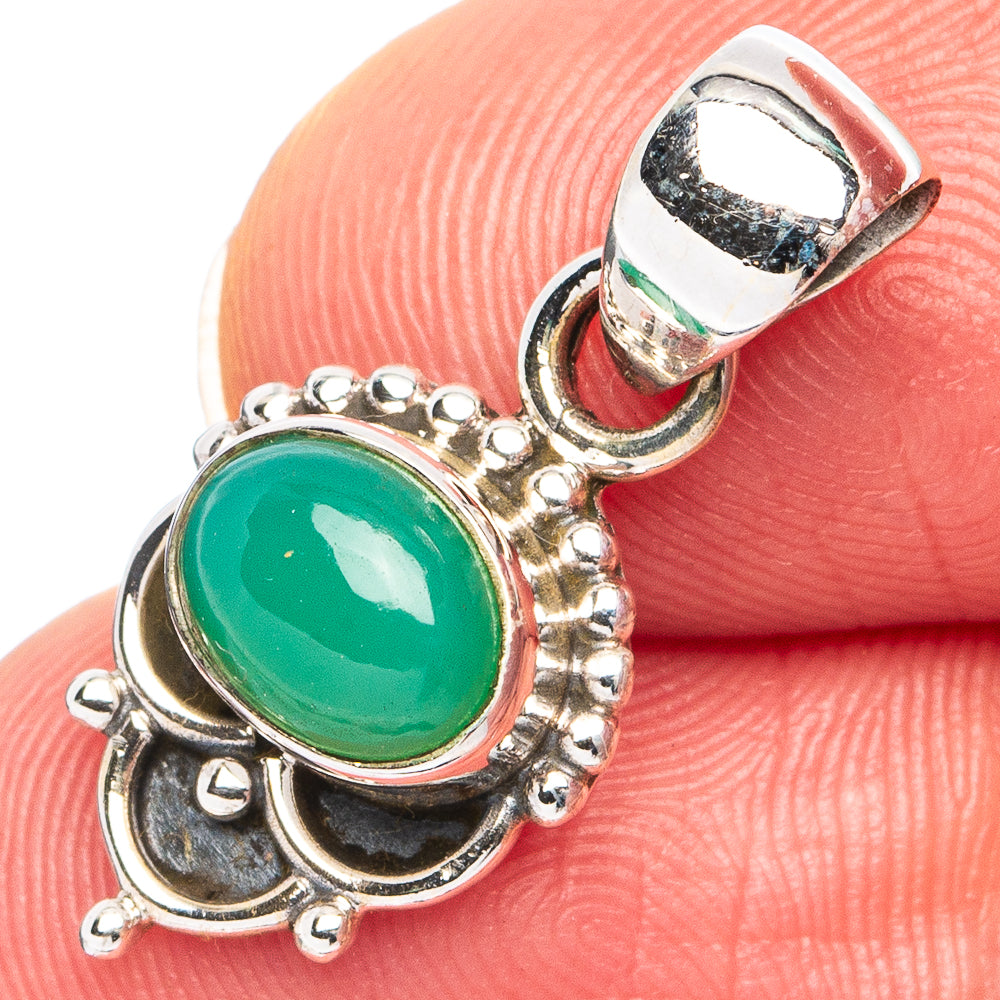Chrysoprase pendant in 925 sterling silver with round green stone and top bail