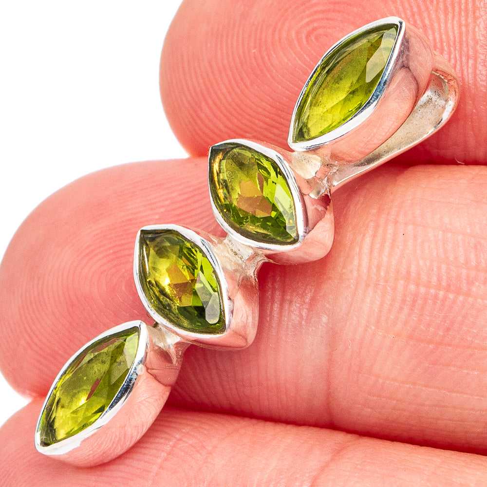 Peridot Pendant 1 1/8" (925 Sterling Silver) P45482