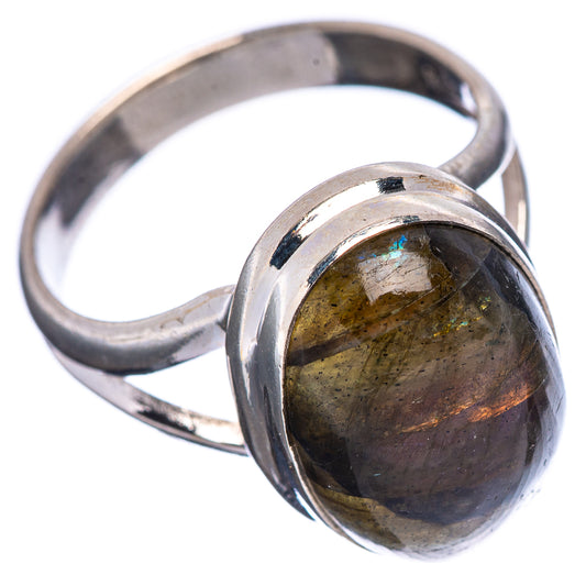 Sterling silver ring with oval labradorite gemstone and open split band