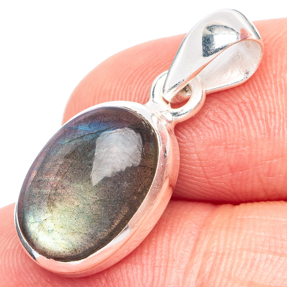 Dainty Labradorite Pendant 1 1/8" (925 Sterling Silver) P45342