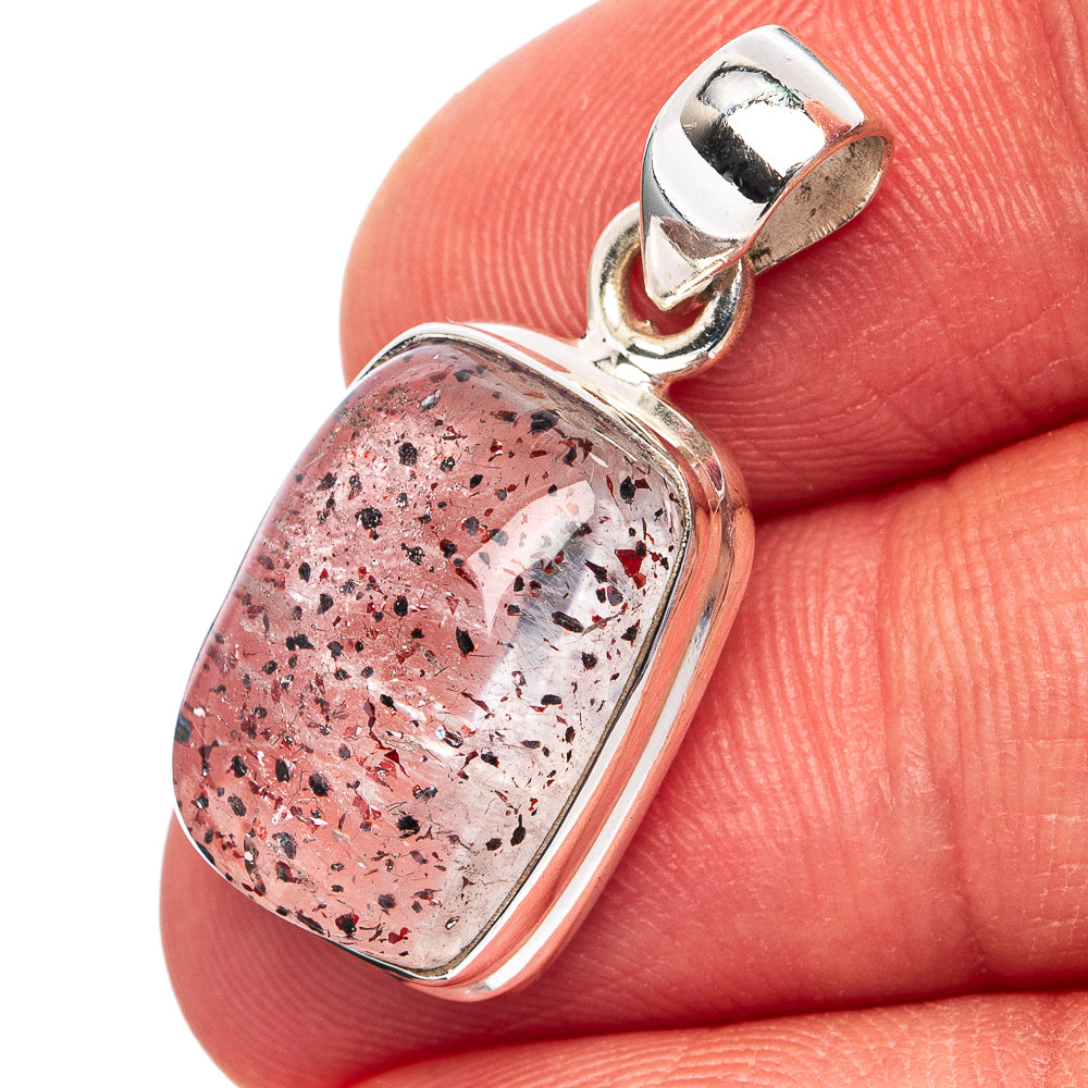 Orire Lucky Quartz Pendant 1 1/8" (.925 Sterling Silver)