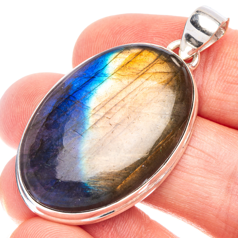 Labradorite Pendant 1 3/4" (925 Sterling Silver) P44877