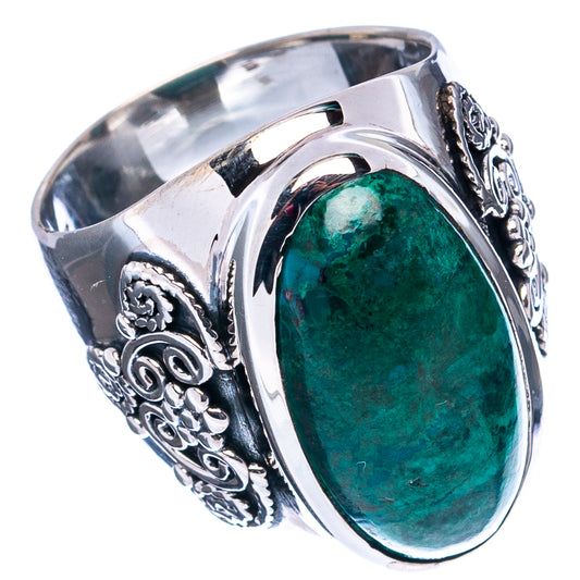 Sterling silver ring with green chrysocolla oval stone and engraved side details, size 6.75