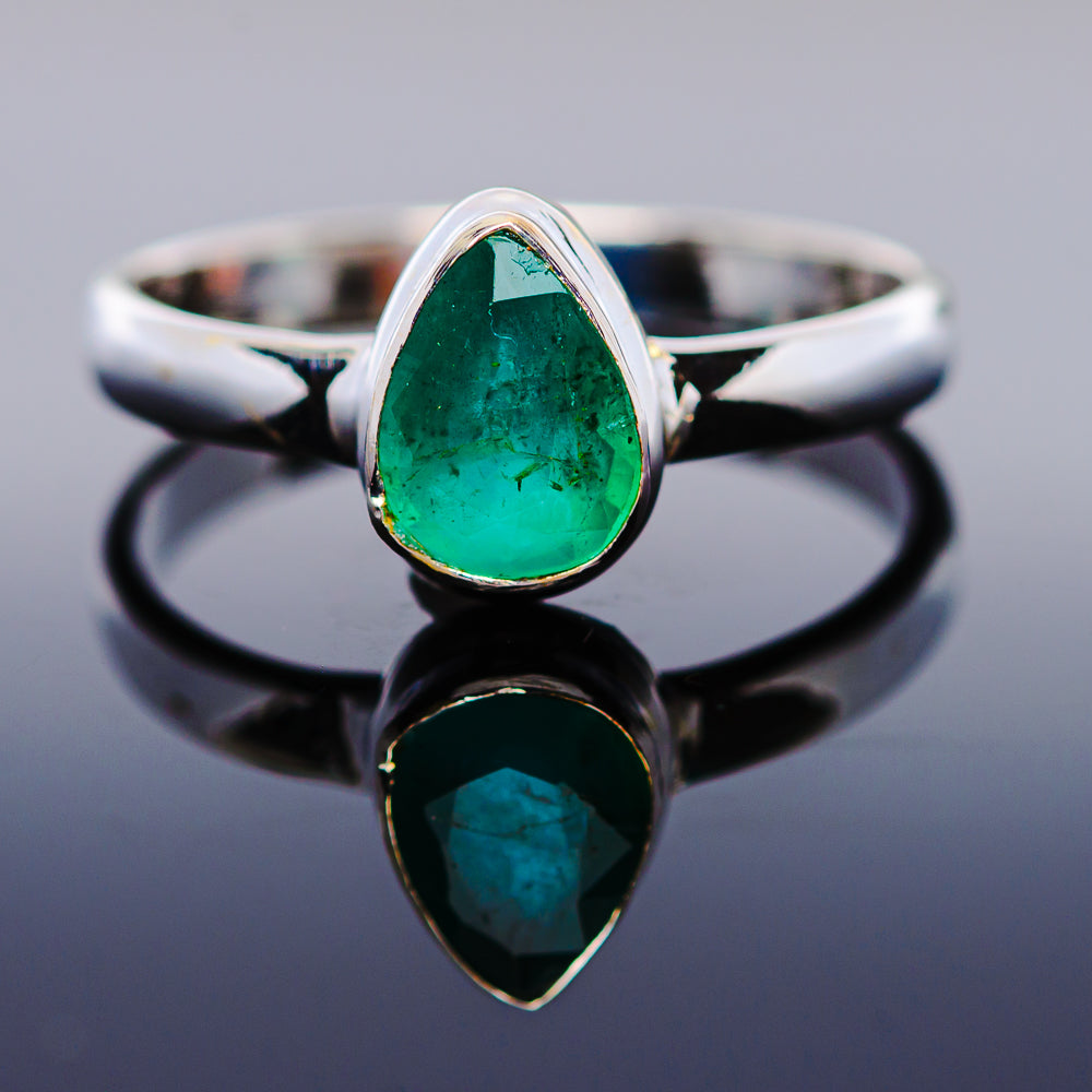 1ct Premium Zambian Emerald Ring Size 7.75 (.925 Sterling Silver)