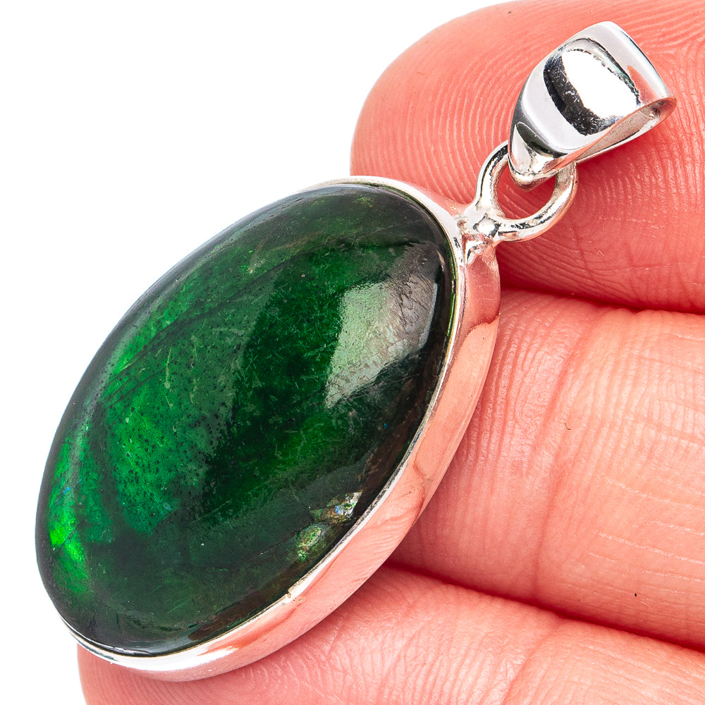 Green Labradorite Pendant 1 1/2" (925 Sterling Silver) P45143