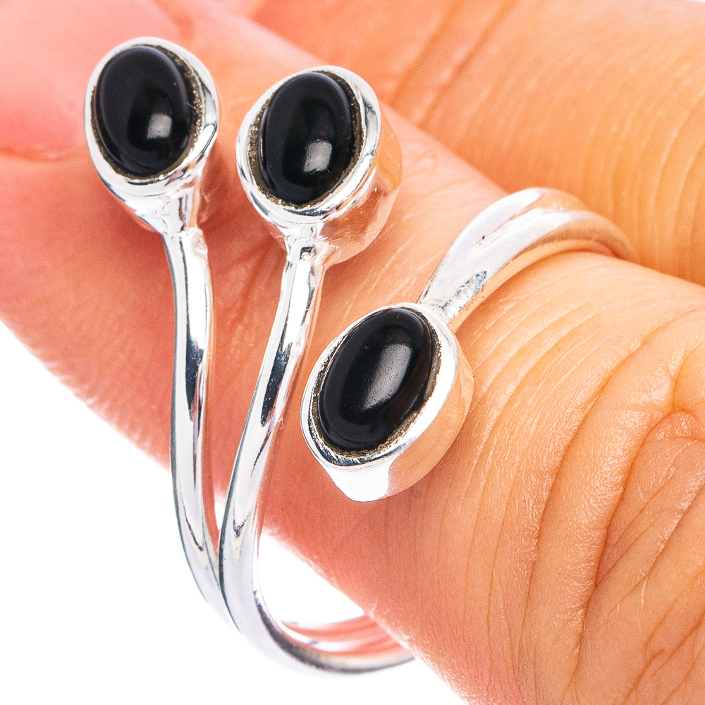 Dainty Black Onyx Ring Size 7.5 (925 Sterling Silver) R8637