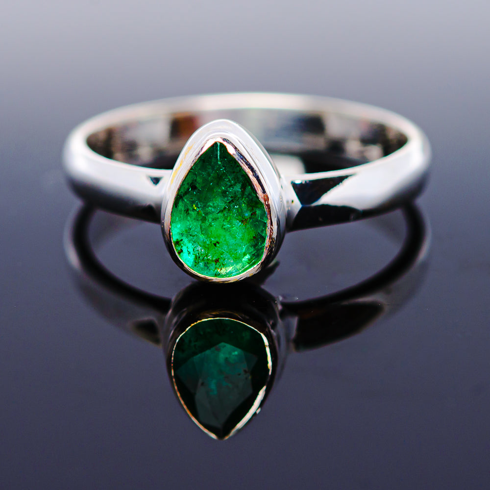 1ct Premium Zambian Emerald Ring Size 6 (.925 Sterling Silver)