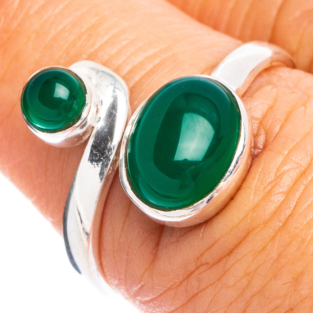 Dainty Green Onyx Ring Size 6.5 (925 Sterling Silver) R8705