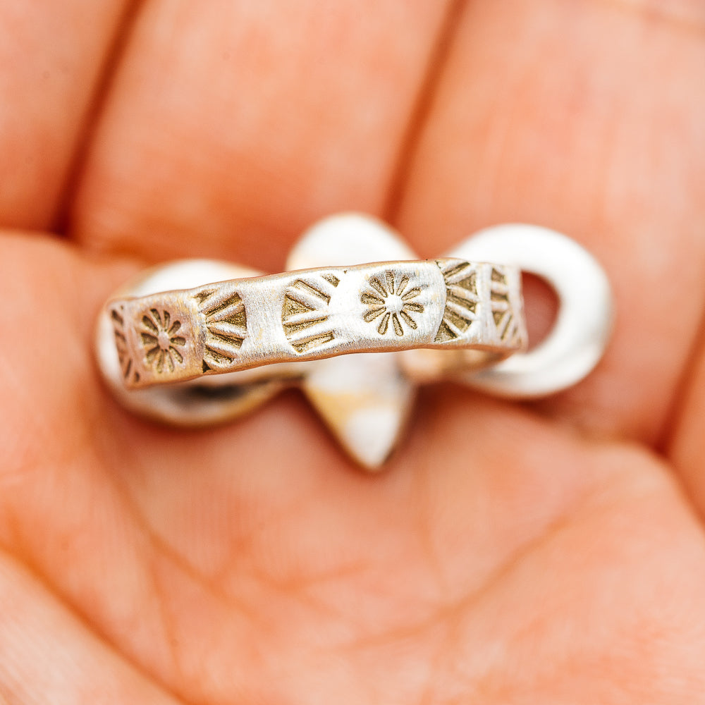 Engraved sterling silver adjustable ring with triangular end detail