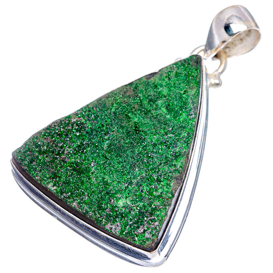 Uvarovite garnet pendant with green triangle druzy stone and silver top bail (.925)