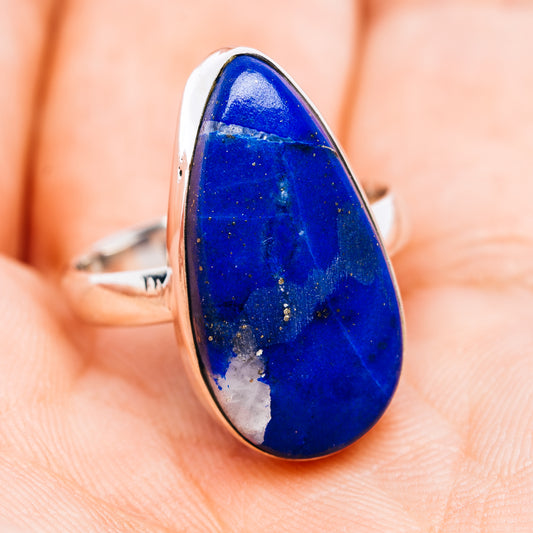 925 sterling silver ring with blue oval cabochon gemstone, split shank side view