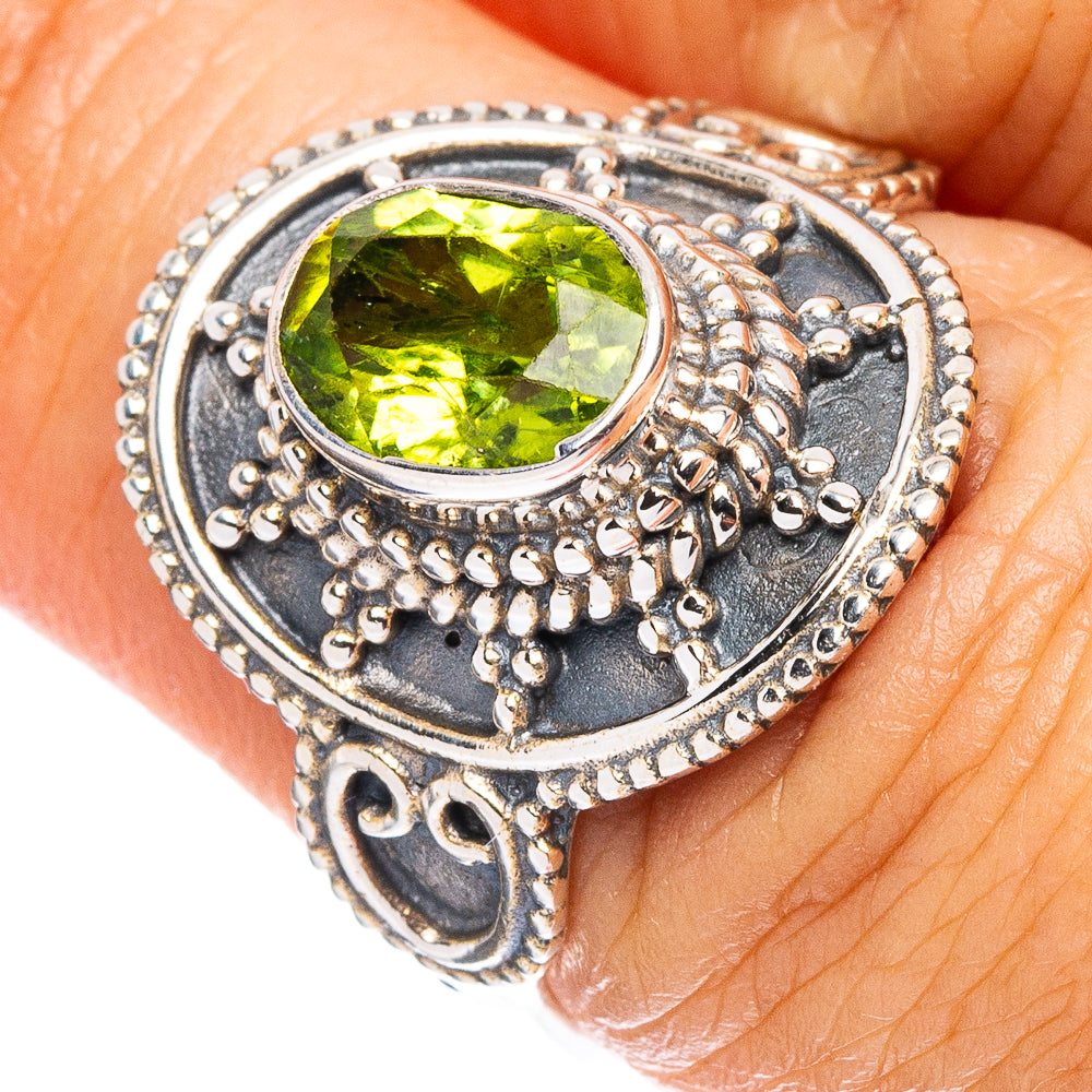 Peridot Ring Size 7 (925 Sterling Silver) R7961