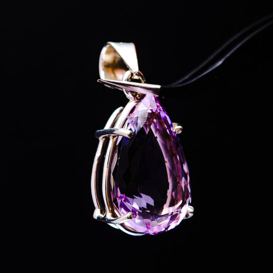 17.99ct Faceted Brazilian Amethyst Pendant 1 3/8" (.925 Sterling Silver)