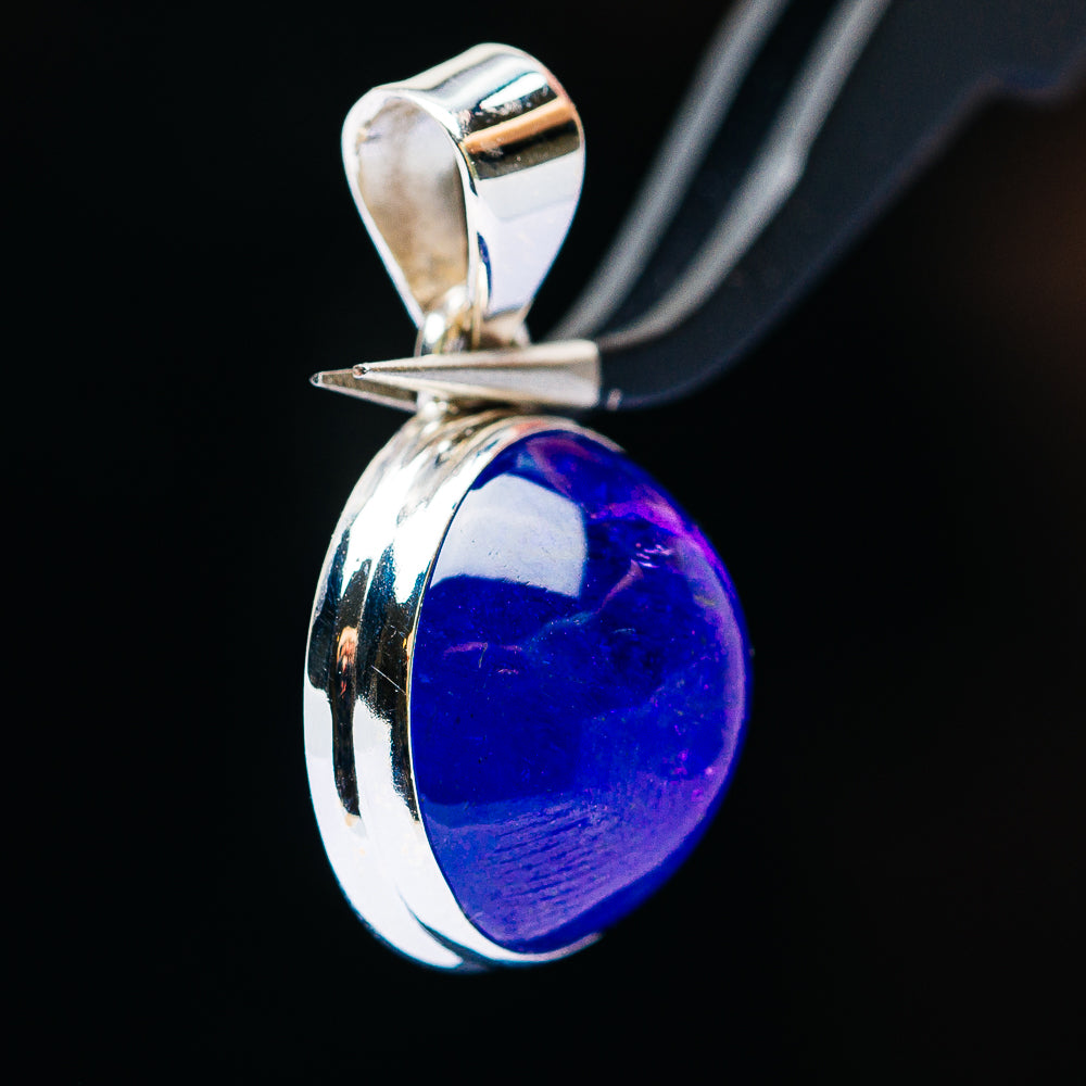 25.2ct Premium Tanzanite Pendant 1" (.925 Sterling Silver)