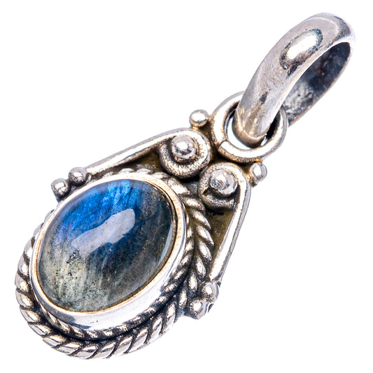 925 sterling silver pendant with blue oval labradorite cabochon and leaf-pattern setting
