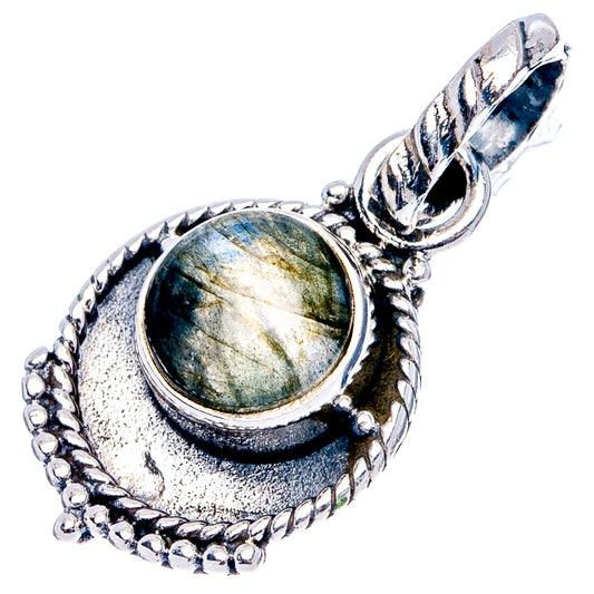 Ornate .925 sterling silver labradorite pendant with round gemstone and chain-style border