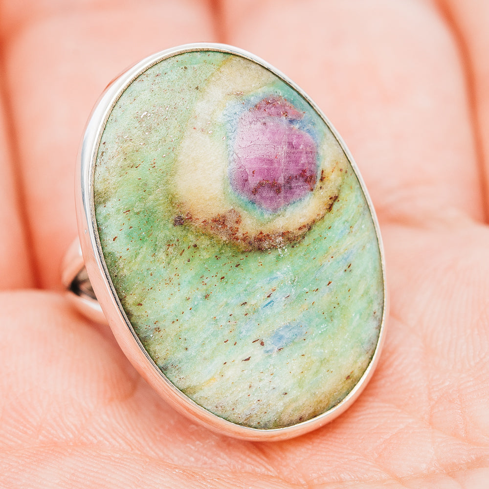 Oval green fuchsite cabochon ring in 925 sterling silver, purple core, size 7.75