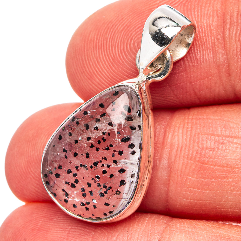 Orire Lucky Quartz Pendant 1 1/4" (.925 Sterling Silver)