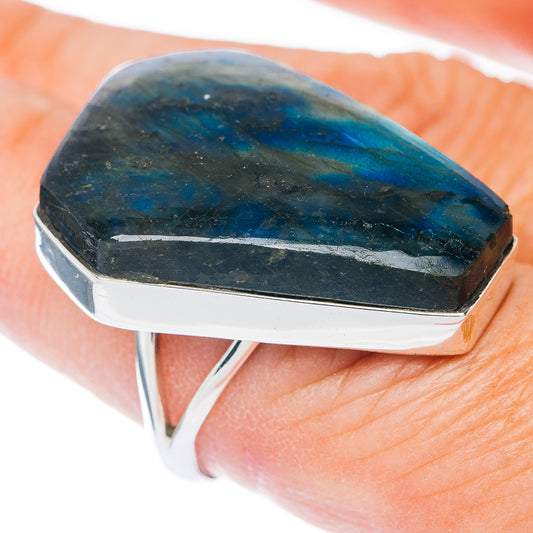 Large Premium Spectrolite Ring Size 8 (.925 Sterling Silver)
