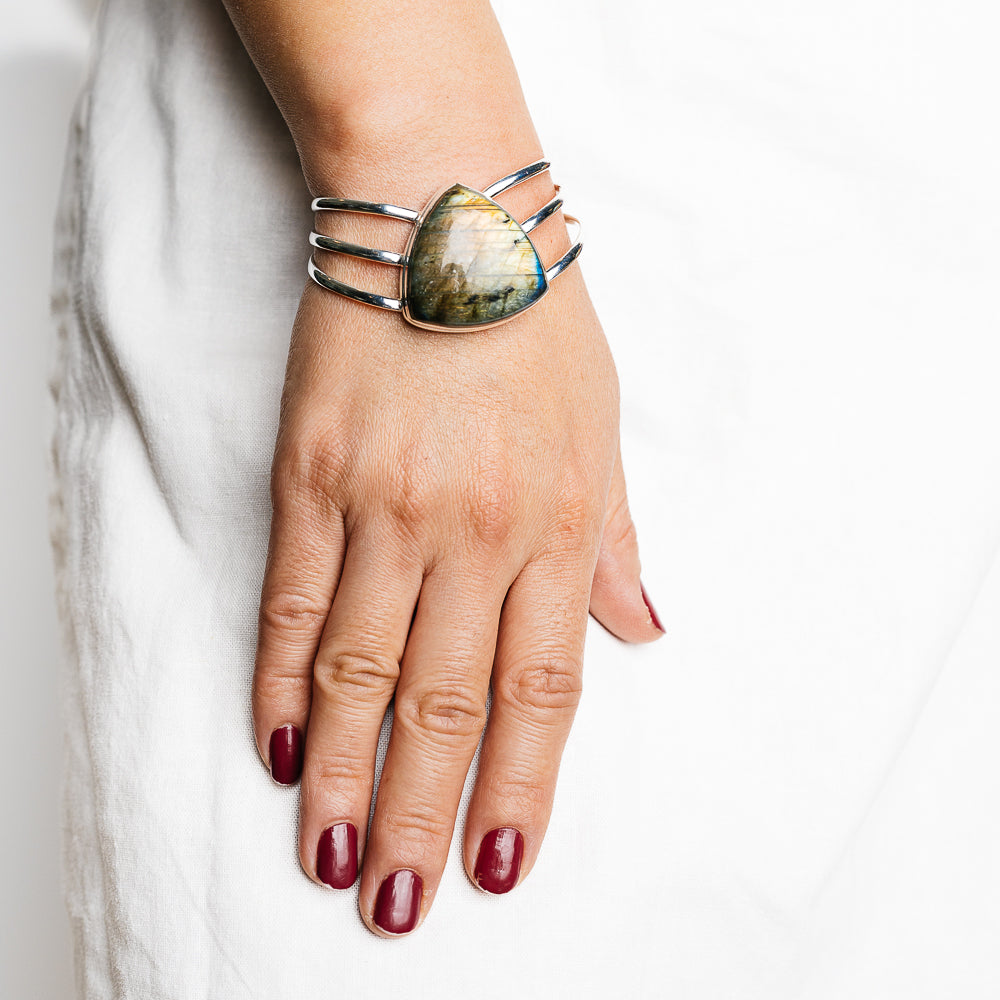 Labradorite Bracelets handcrafted by Ana Silver Co - BR90102 - Photo 2