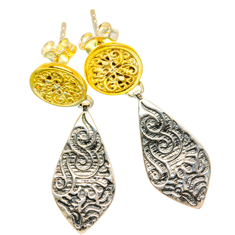 Engraved Earrings handcrafted by Ana Silver Co - EARR427079 - Photo 2