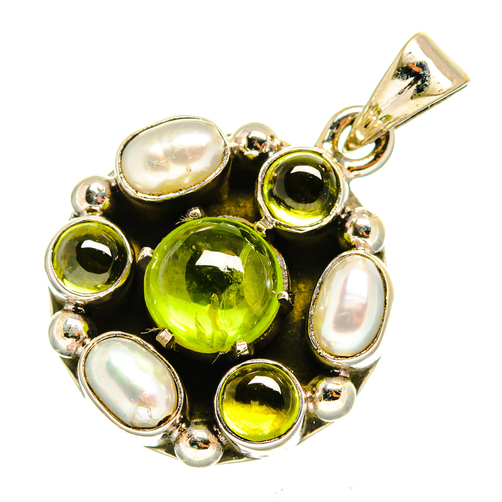 Cultured pearl and peridot pendant, 925 silver setting with green round stones and white oval pearls