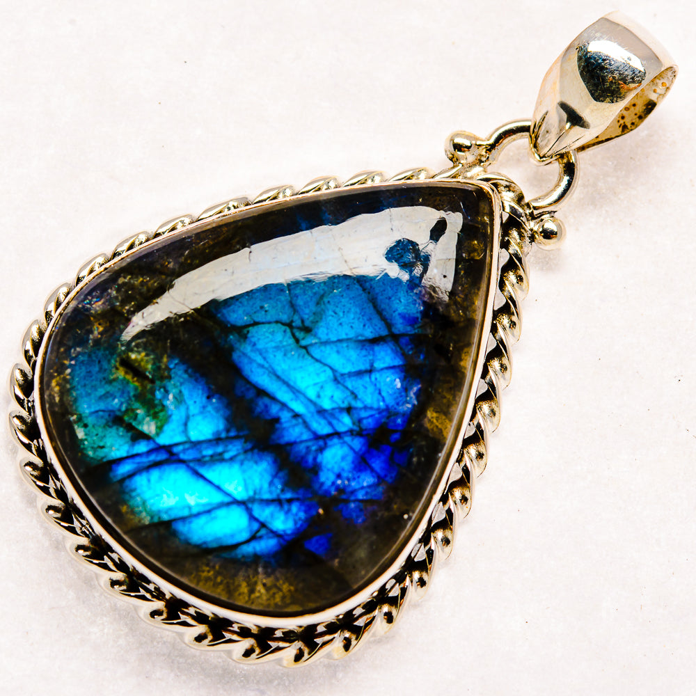 Labradorite Pendants handcrafted by Ana Silver Co - PD22902 - Photo 2