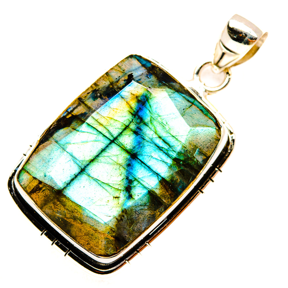 Labradorite Pendants handcrafted by Ana Silver Co - PD29108 - Photo 2
