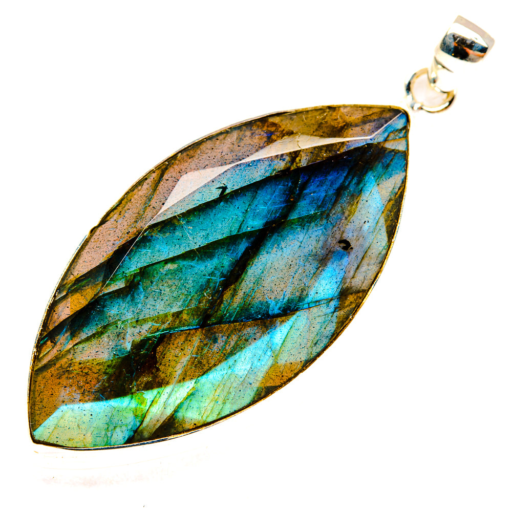 Labradorite Pendants handcrafted by Ana Silver Co - PD29330 - Photo 2