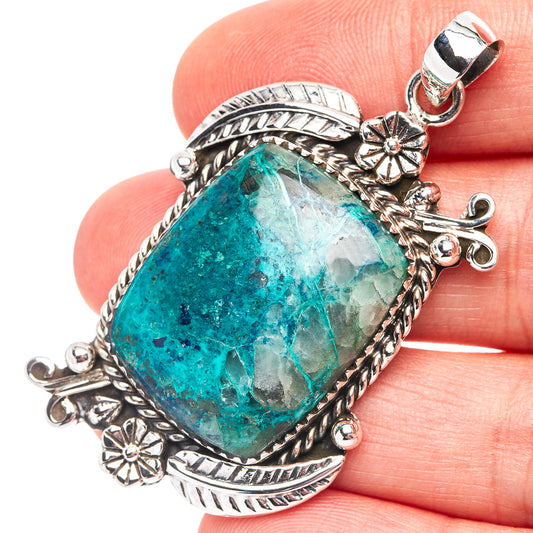 925 sterling silver apatite pendant with large turquoise-blue cabochon, ornate bail