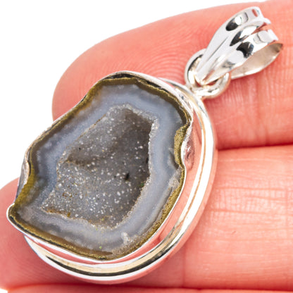 Coconut Geode Druzy Pendant 1 3/8" (925 Sterling Silver) P40551