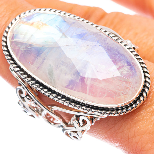 Oval rainbow moonstone ring in .925 sterling silver, rope bezel detail