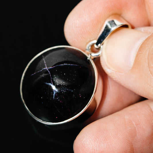 Premium Star Garnet Pendant 1 3/8" (.925 Sterling Silver)