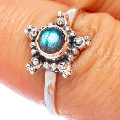 Labradorite Dainty Ring Size 7.75 (925 Sterling Silver) R145735
