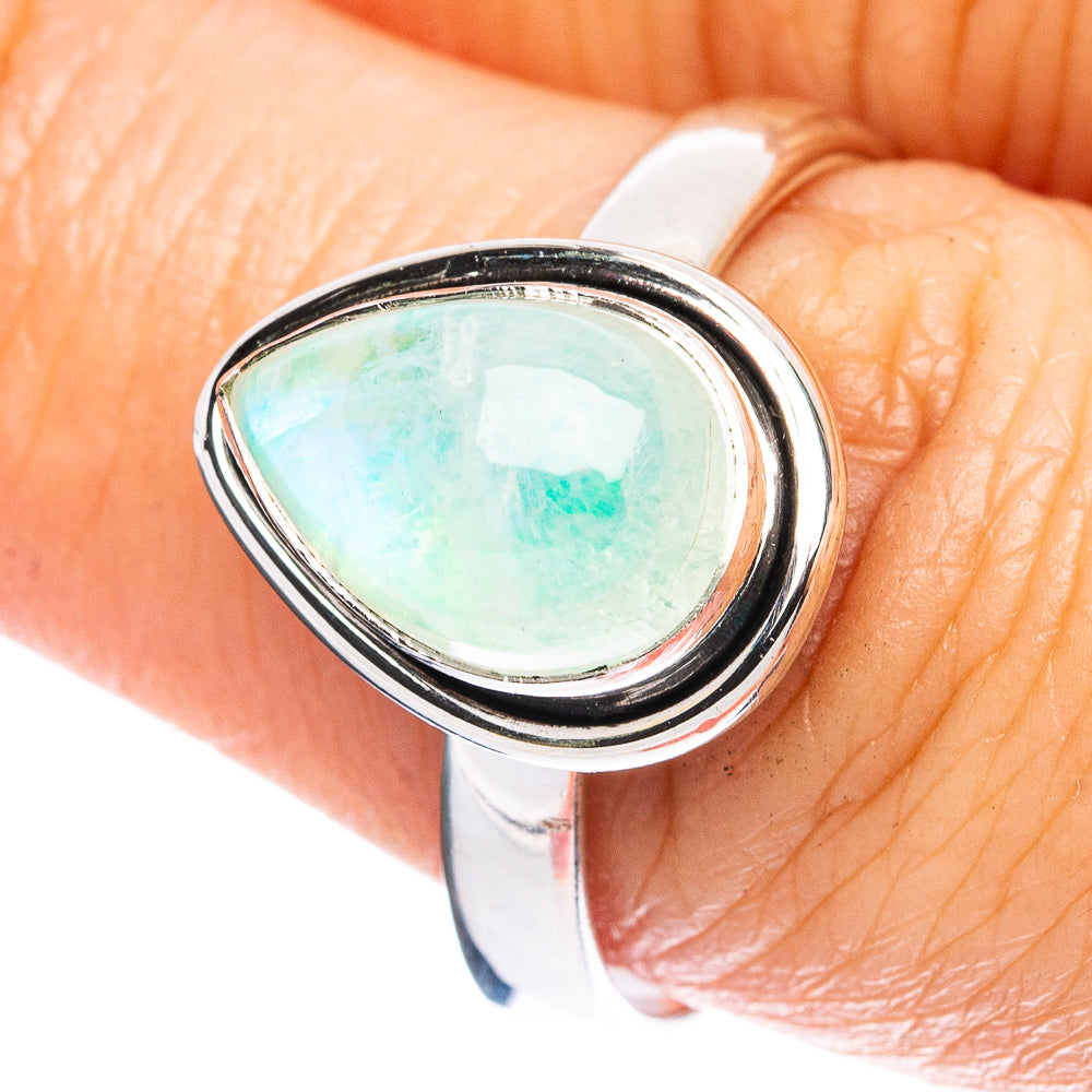 Green Moonstone Ring Size 8.75 (925 Sterling Silver) R3714