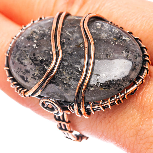 Copper wire wrap ring with oval black-and-gray druzy stone, oxidized finish