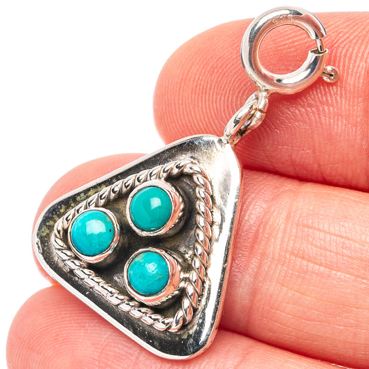 Turquoise heart pendant in .925 sterling silver, rope border and three oval stones