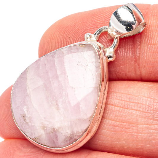 Teardrop kunzite pendant in .925 sterling silver, pink gemstone close-up with bail