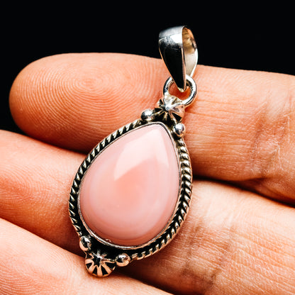 Premium Queen Conch Shell Pendant 1 5/8" (.925 Sterling Silver)