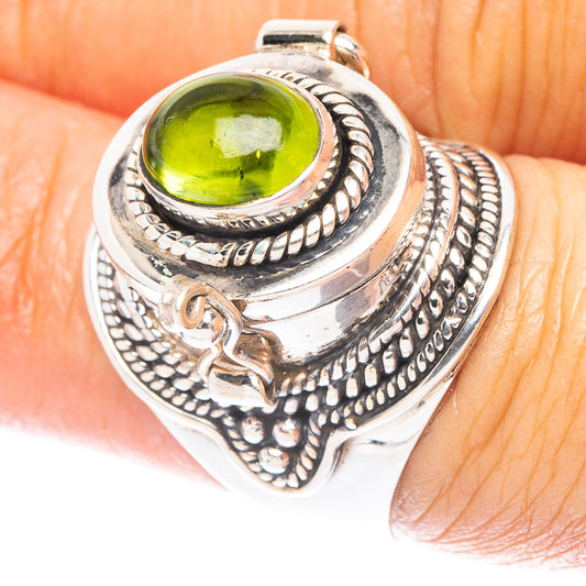Poison Peridot Ring Size 6.5 (925 Sterling Silver) R6967