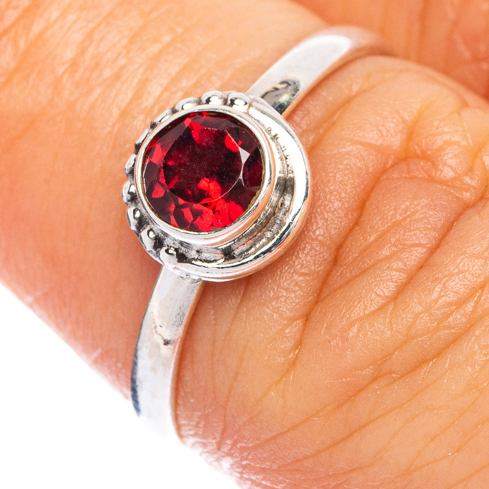 Garnet Dainty Ring Size 6.5 (925 Sterling Silver) R145397