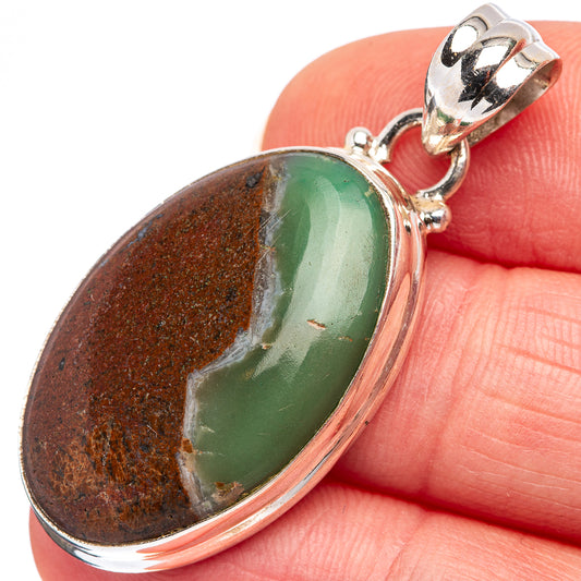 Oval chrysoprase pendant with green stone in .925 sterling silver bezel