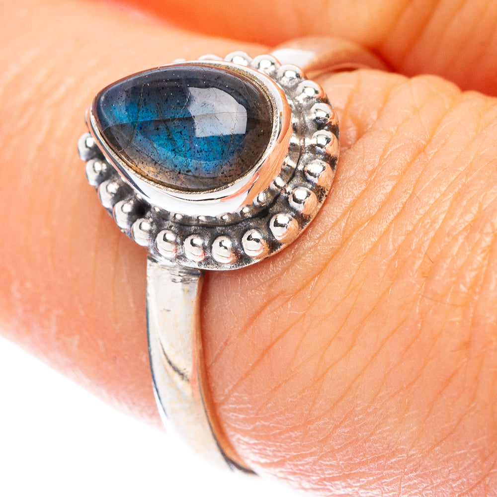 Sterling silver labradorite dainty ring, oval bezel with blue flash, size 7