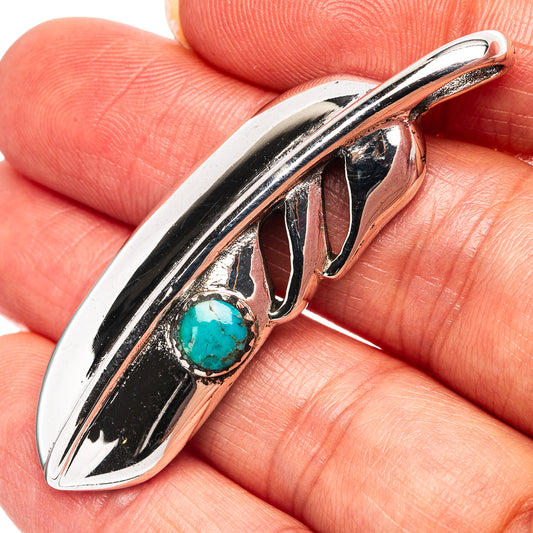 Native Style Mohave turquoise feather pendant in .925 sterling silver, close-up with oval stone