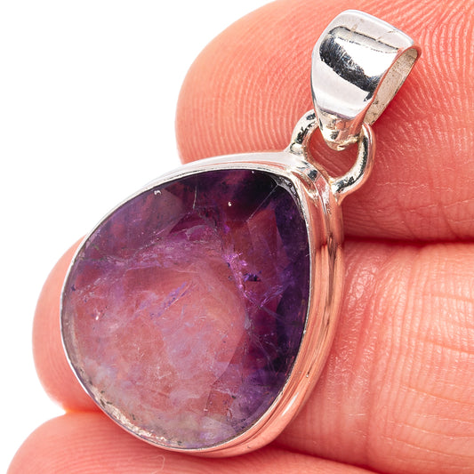Bi-color amethyst pendant in .925 sterling silver, oval purple gemstone bezel, close-up